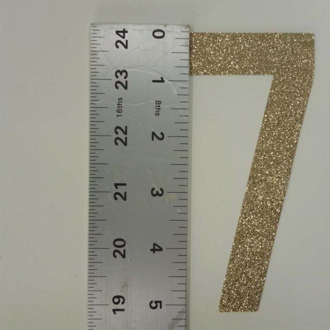 Grandes tamanho cortado 5" do brilho do número sete do ouro letras de papel * 2,3"